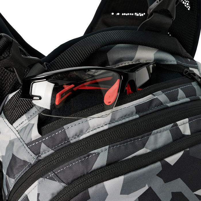 Σακίδιο USWE SHRED 16 L Camo