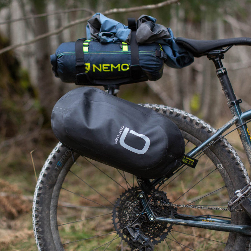 AEROE 11 L τσάντα γρήγορης απελευθέρωσης μαύρο