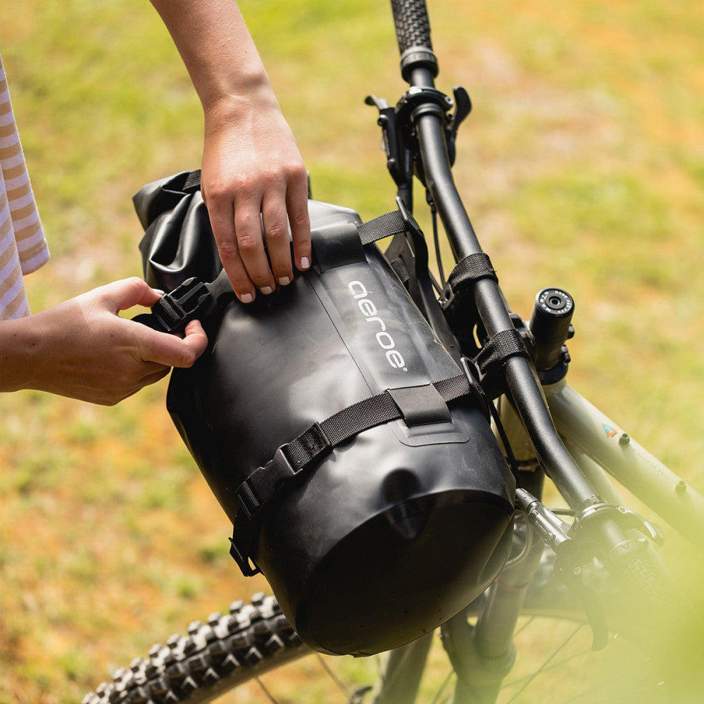 AEROE 12 L Ανθεκτική αδιάβροχη τσάντα μαύρο