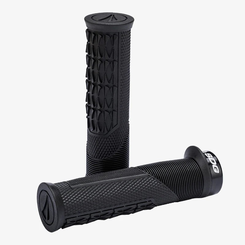 Grips SDG OPEN CORE THRICE 136 mm Black
