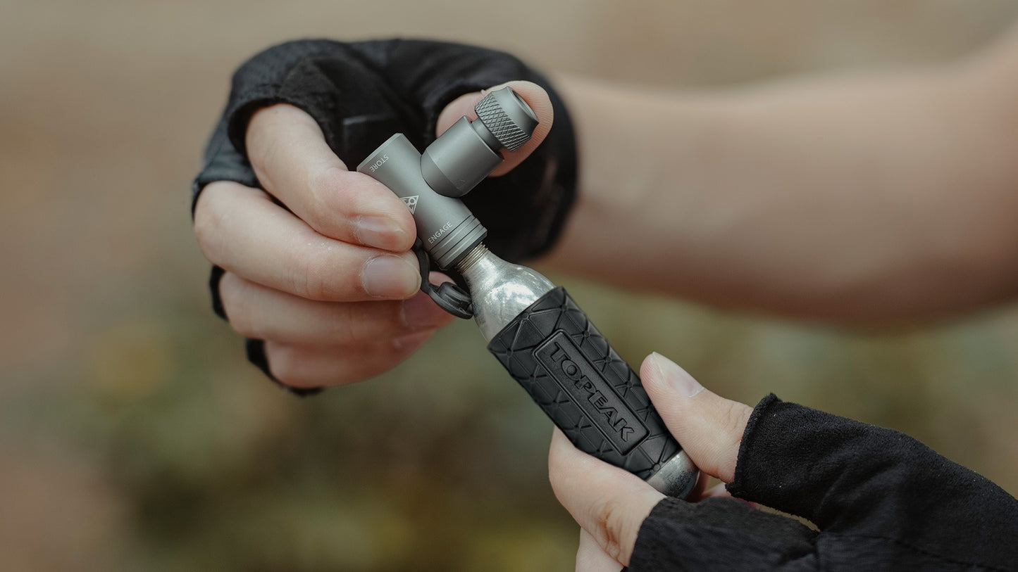 TOPEAK AIRBOOSTER II CO2 καπάκι κρουστών + φυσίγγιο CO2 με σπείρωμα 16 g (x1)