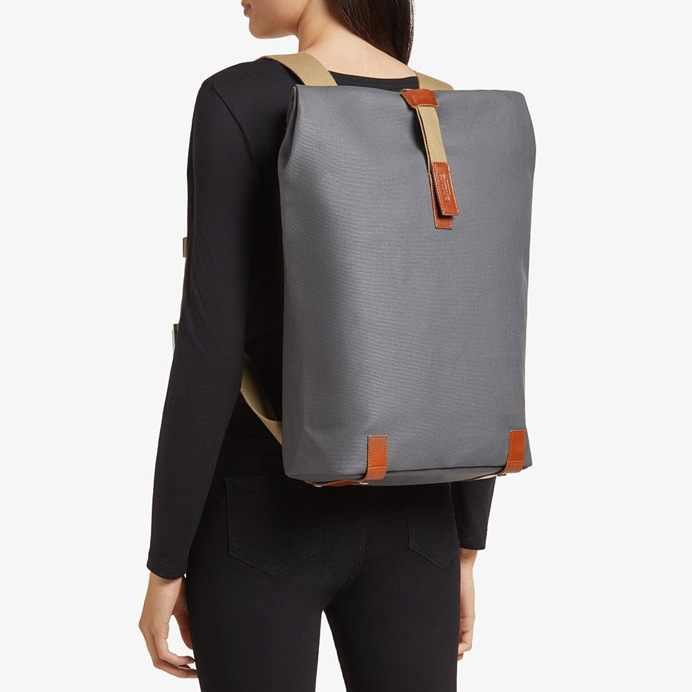 BROOKS PICKWICK 26L Backpack Grey/Yellow