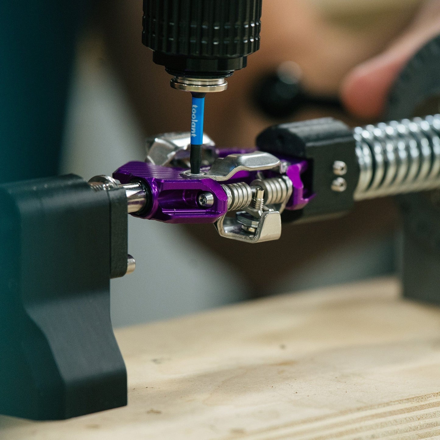 Πετάλια WOLF TOOTH ALT XC Clipless Violet