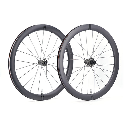Pair of SCOM AERO Tubeless Ready Wheels (Center Lock)