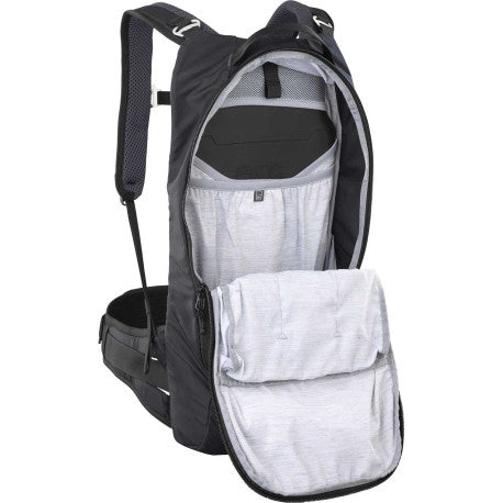 Σακίδιο πλάτης με ραχιαίο EVOC TRAIL PRO BLACKLINE 10 L Μαύρο