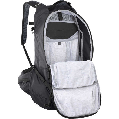 Σακίδιο πλάτης με ραχιαίο EVOC TRAIL PRO BLACKLINE 26 L Μαύρο