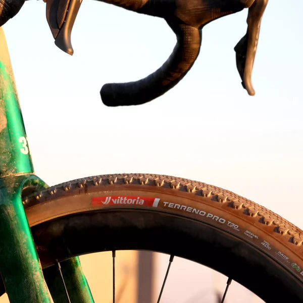 VITTORIA Terreno Pro T30 fine loose 700x35c Gravel Race φυσικό ελαστικό Tubeless Ready Soft Beige Q2 2025